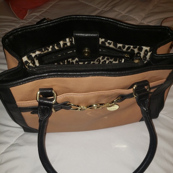 Pocketbook - Picture 3 of 3